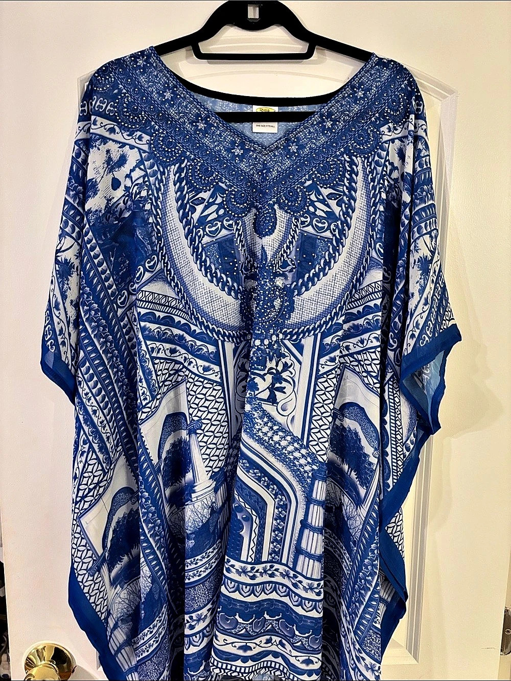 Rima Blue & White Paisley Tunic Like New